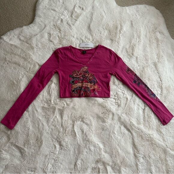 NWT Urban Outfitters UO size M pink y2k ed hardy style cropped long sleeve - Picture 1 of 11